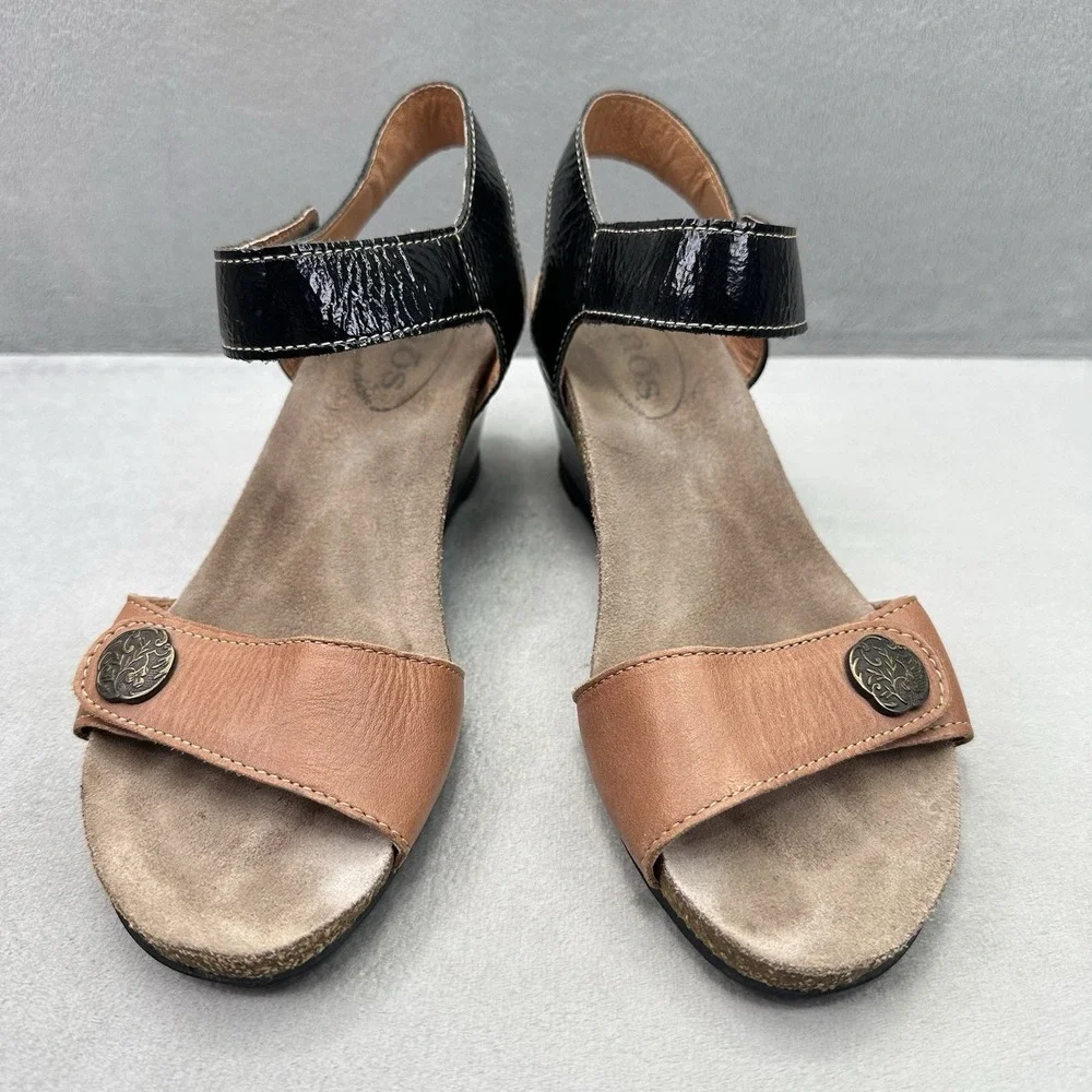 Womens Size 6.5 / 37 TAOS Festival Wedge Sandals Black Patent Leather High Heel